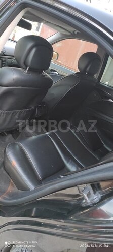 Mercedes E 220-4