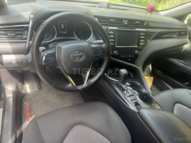 Toyota Camry-7