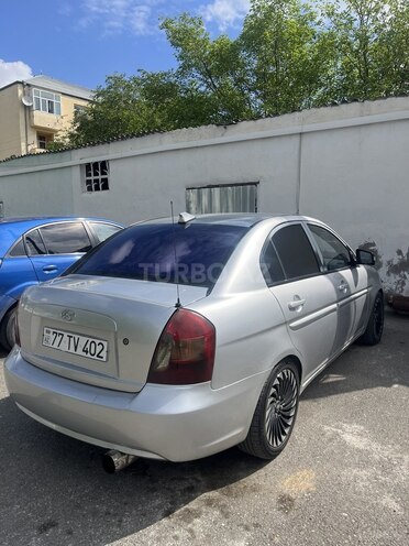 Hyundai Accent-3