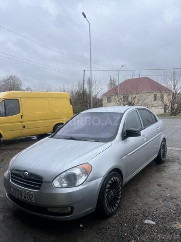 Hyundai Accent-10