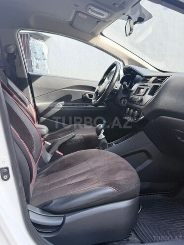 Kia Rio-7