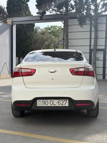 Kia Rio-2