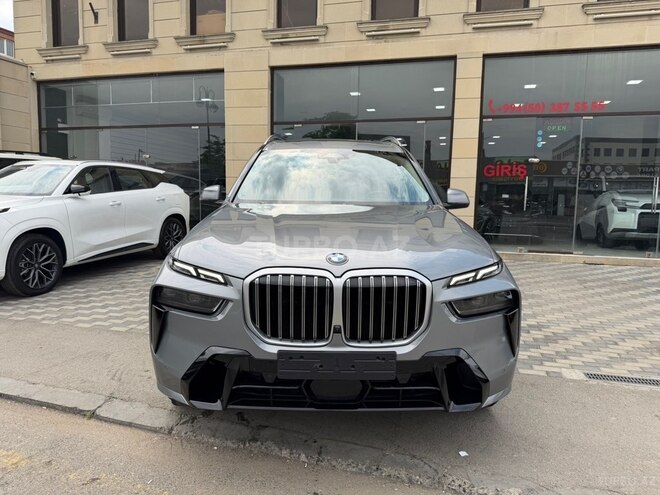 BMW X7-1