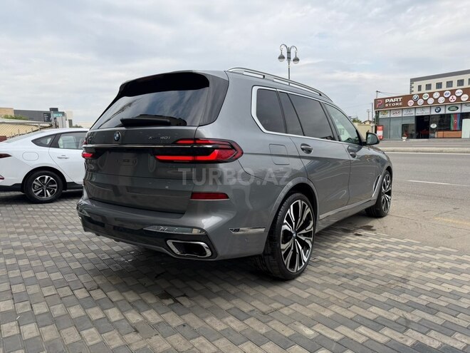 BMW X7-6