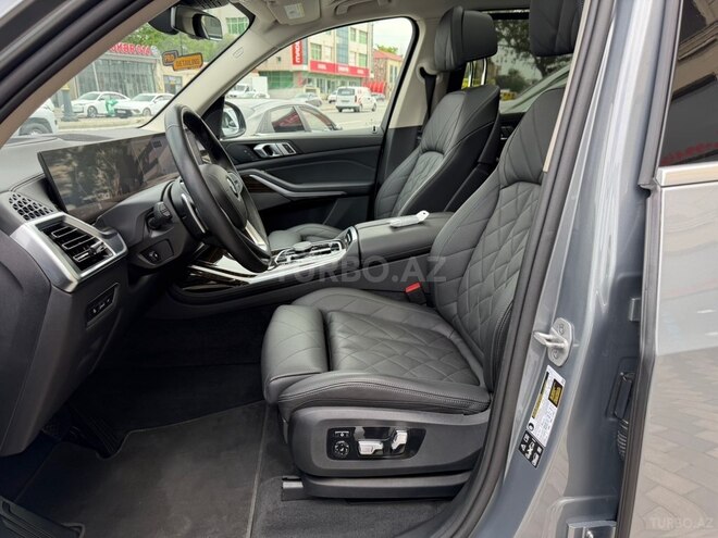 BMW X7-11