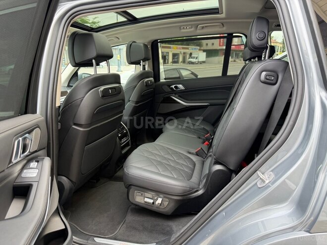 BMW X7-24