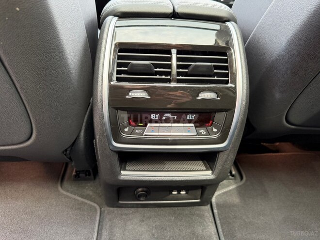 BMW X7-22