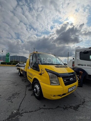 Ford Transit-2