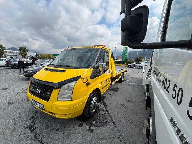 Ford Transit-7
