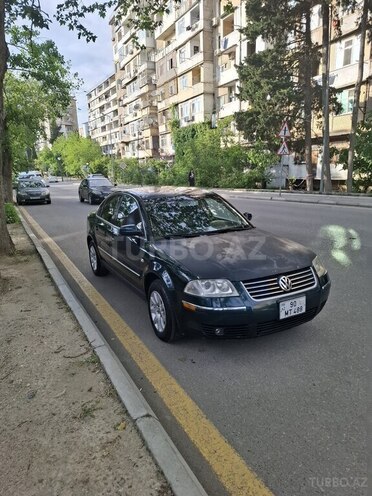 Volkswagen Passat-4