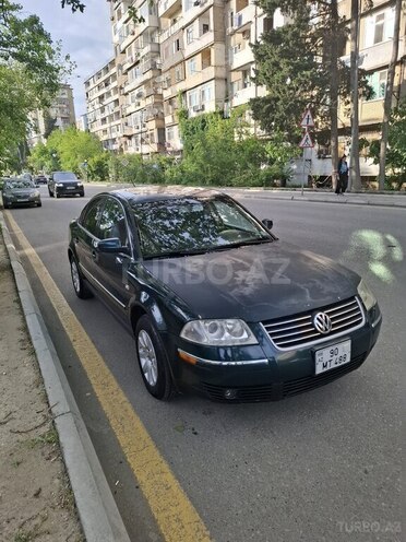 Volkswagen Passat-5