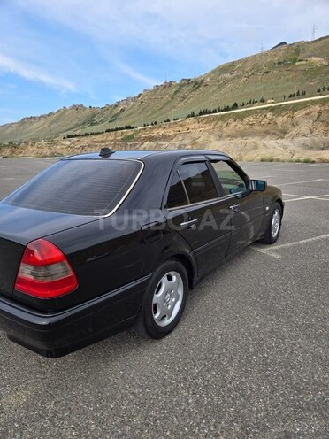 Mercedes C 200-4