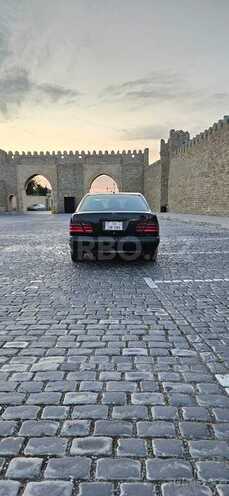 Mercedes E 200-8