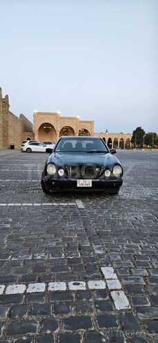 Mercedes E 200-20