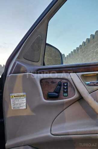 Mercedes E 200-6