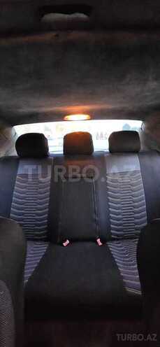 Mercedes E 200-18