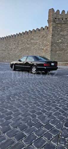 Mercedes E 200-9