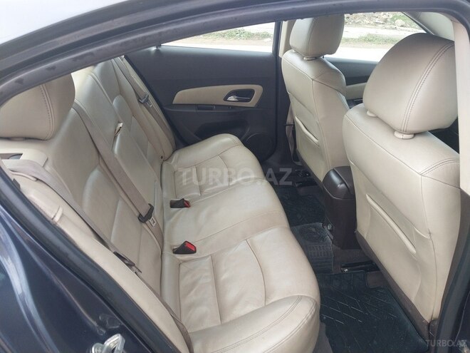 Chevrolet Cruze-6