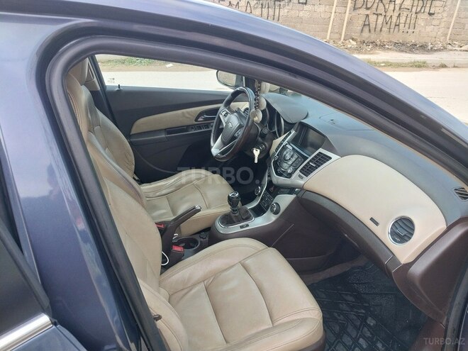 Chevrolet Cruze-5