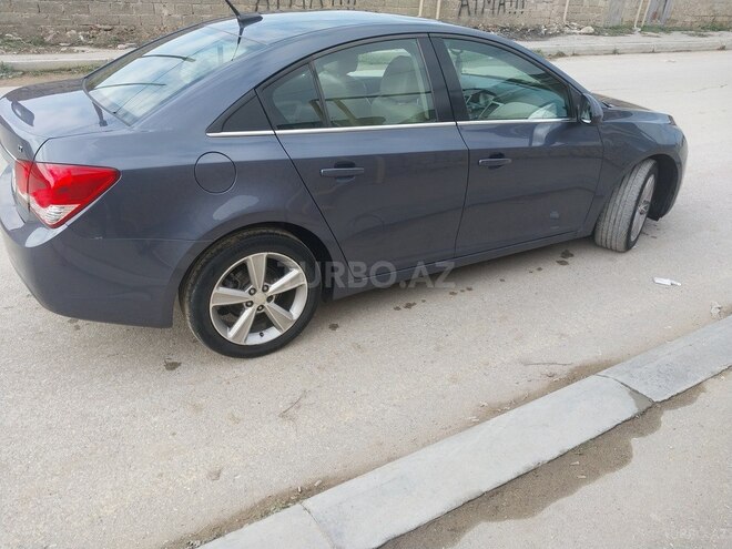 Chevrolet Cruze-3