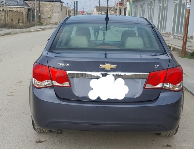 Chevrolet Cruze-2