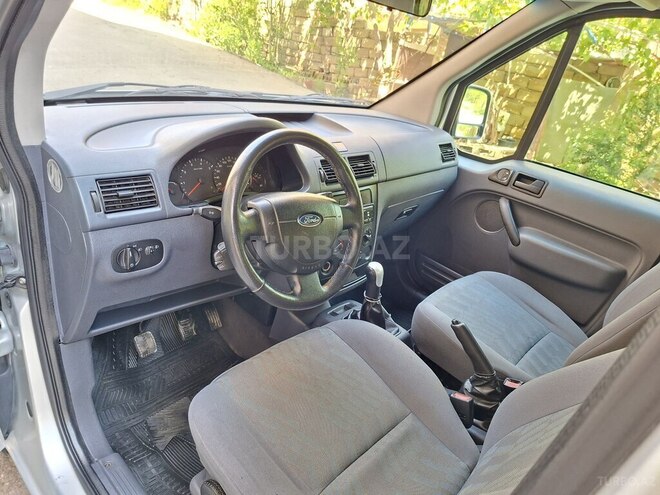 Ford Tourneo Connect-7
