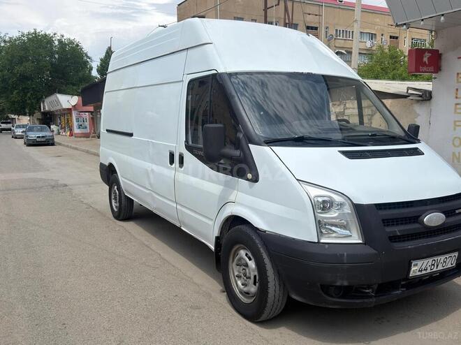 Ford Transit-2