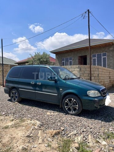 Kia Carnival-2