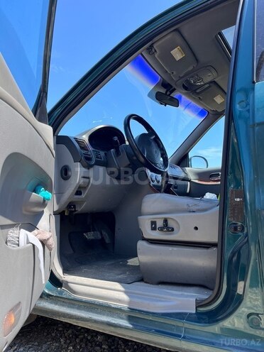 Kia Carnival-4