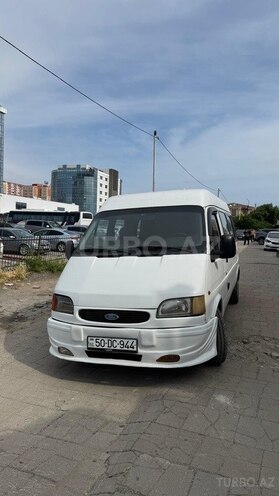 Ford Transit-1