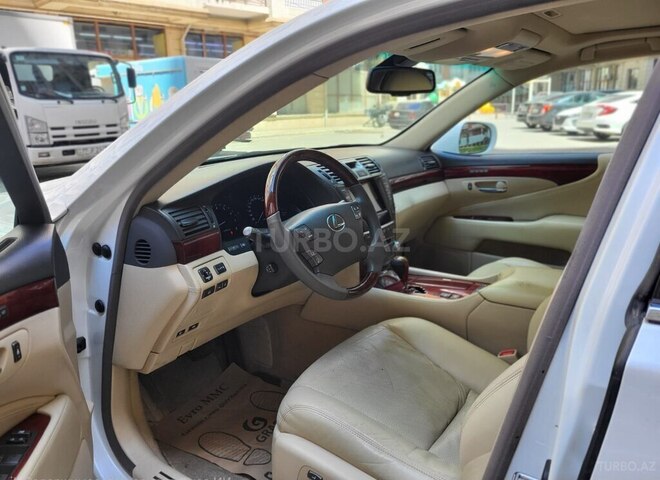 Lexus LS 460-7