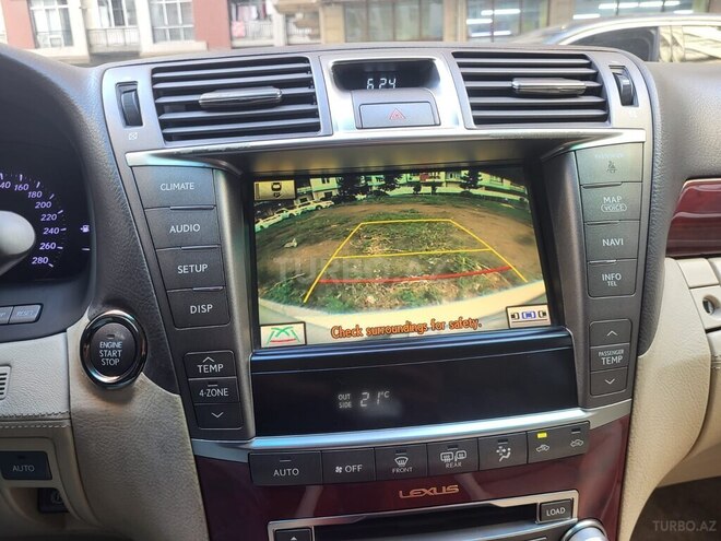Lexus LS 460-8
