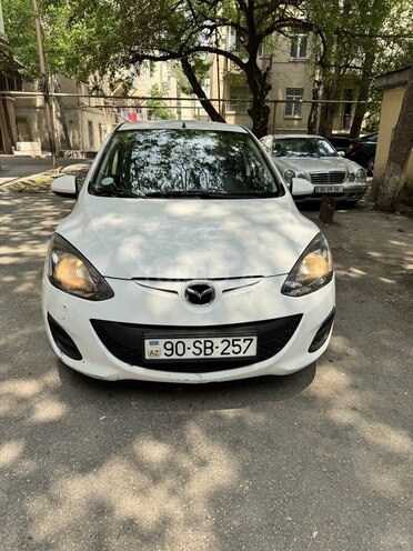 Mazda 2-1