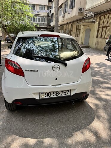 Mazda 2-3