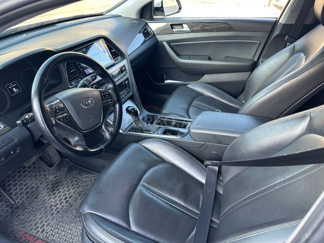 Hyundai Sonata-8