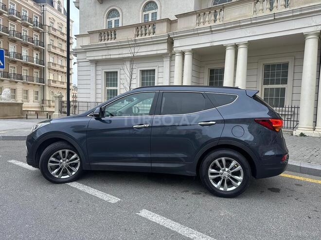 Hyundai Santa Fe-5