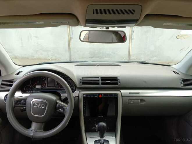Audi A4-10