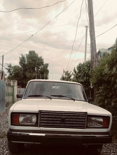 LADA (VAZ) 2107-1