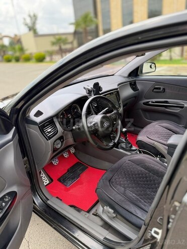 Kia Rio-9