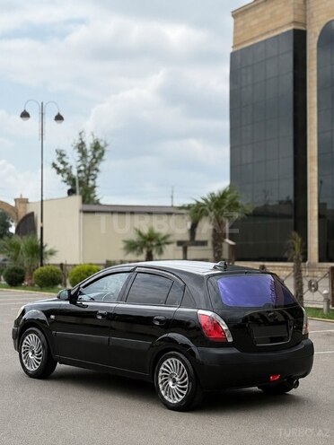 Kia Rio-6