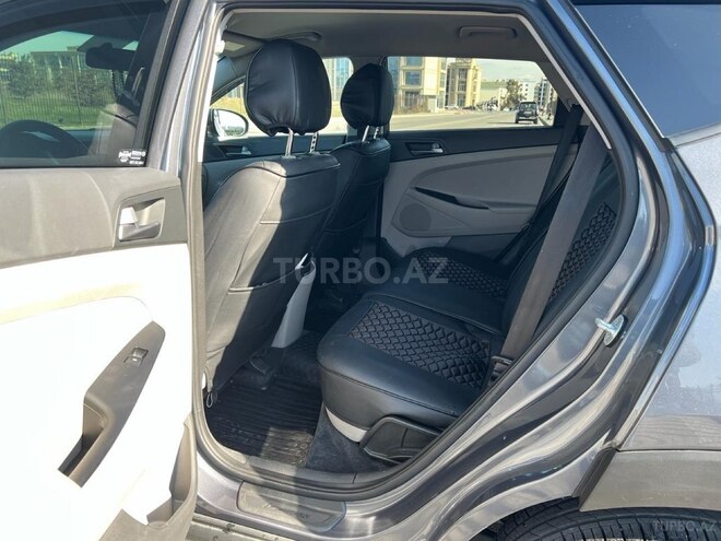 Hyundai Tucson-16