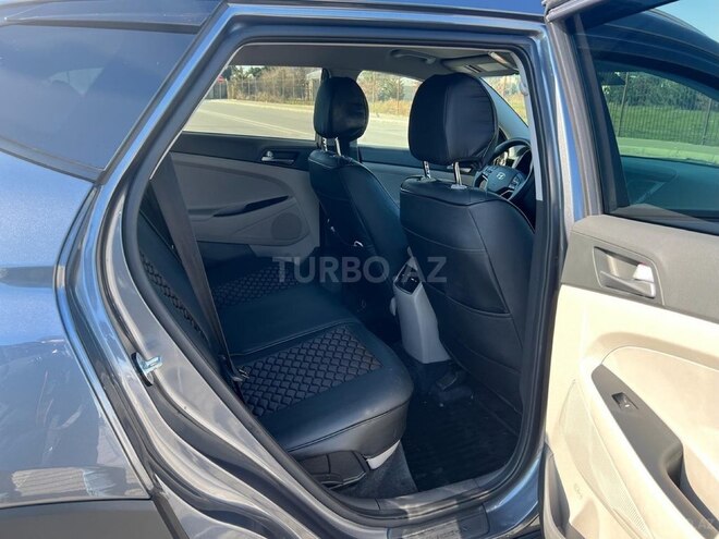 Hyundai Tucson-15
