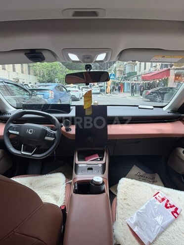 Changan Qiyuan A05-3