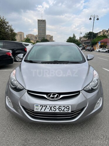 Hyundai Elantra-1