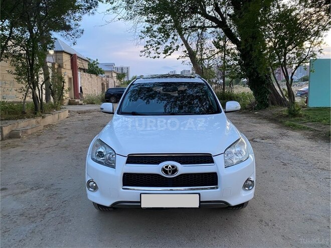 Toyota RAV4-1