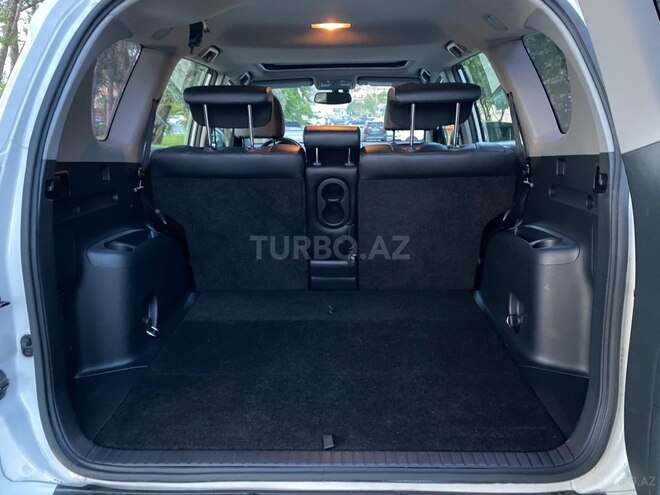 Toyota RAV4-12