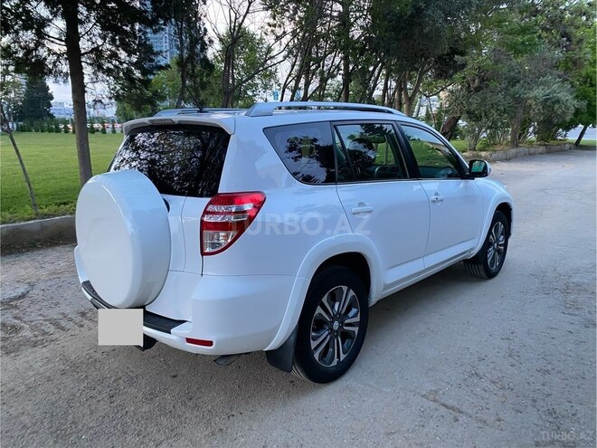 Toyota RAV4-6