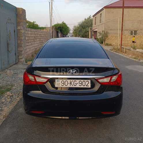 Hyundai Sonata-2