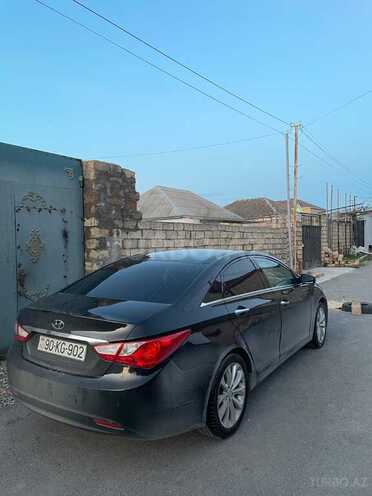 Hyundai Sonata-8