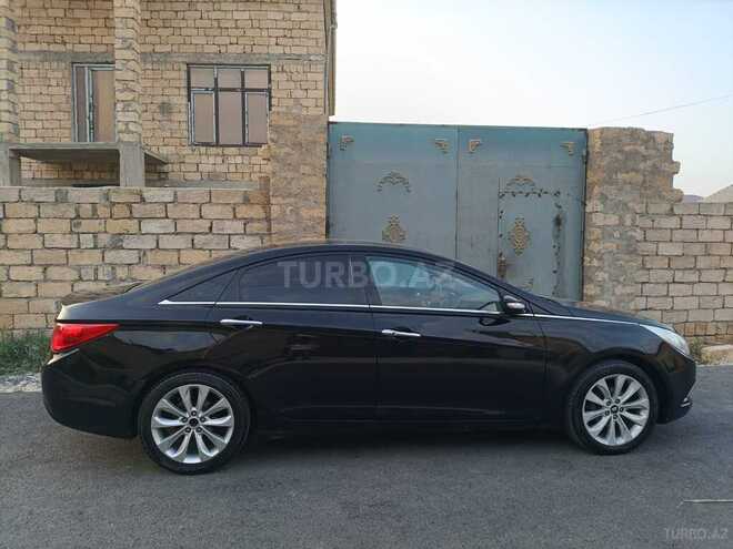 Hyundai Sonata-5
